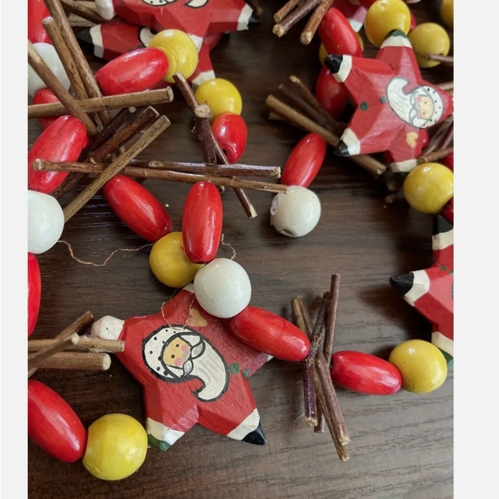 Vintage Wooden Santa Garland Handpainted